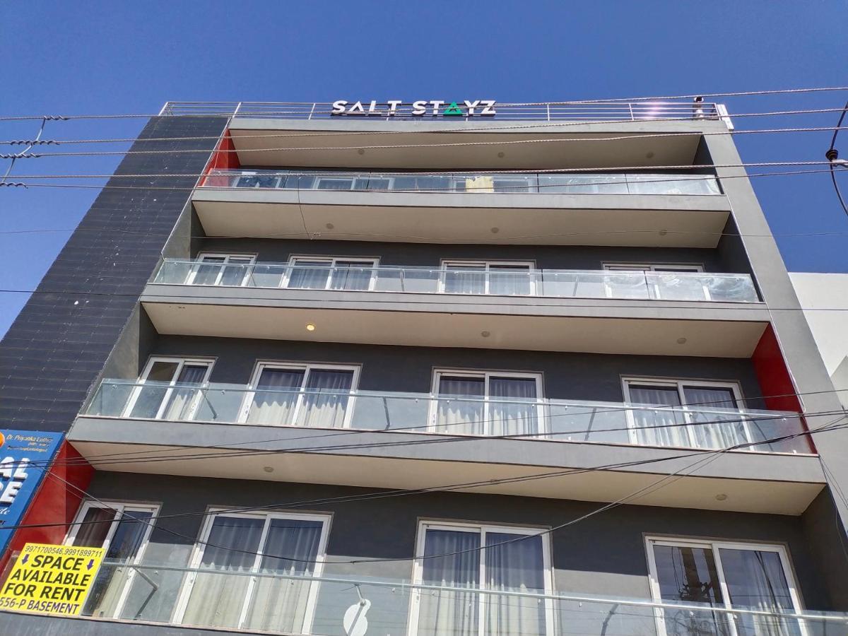 Saltstayz Express - Medicity Near Medanta Hospital Ґурґаон Екстер'єр фото